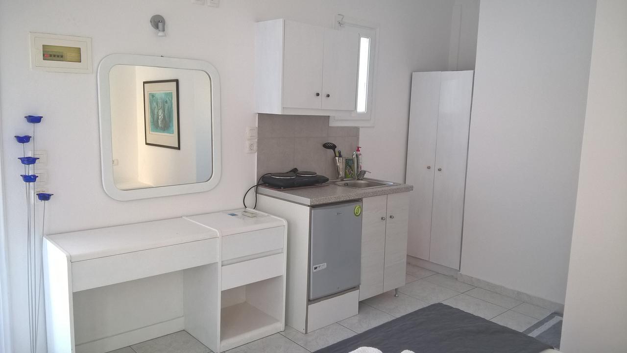 Three Harites Aparthotel Perissa  Ngoại thất bức ảnh